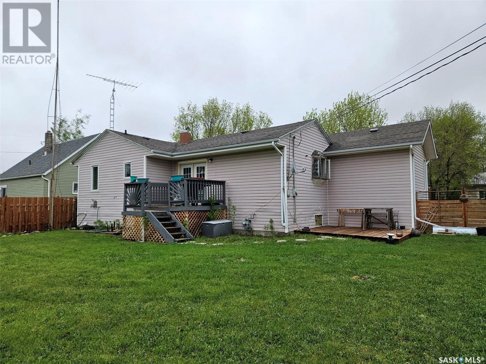 Property at 306 West 1st STREET image 3