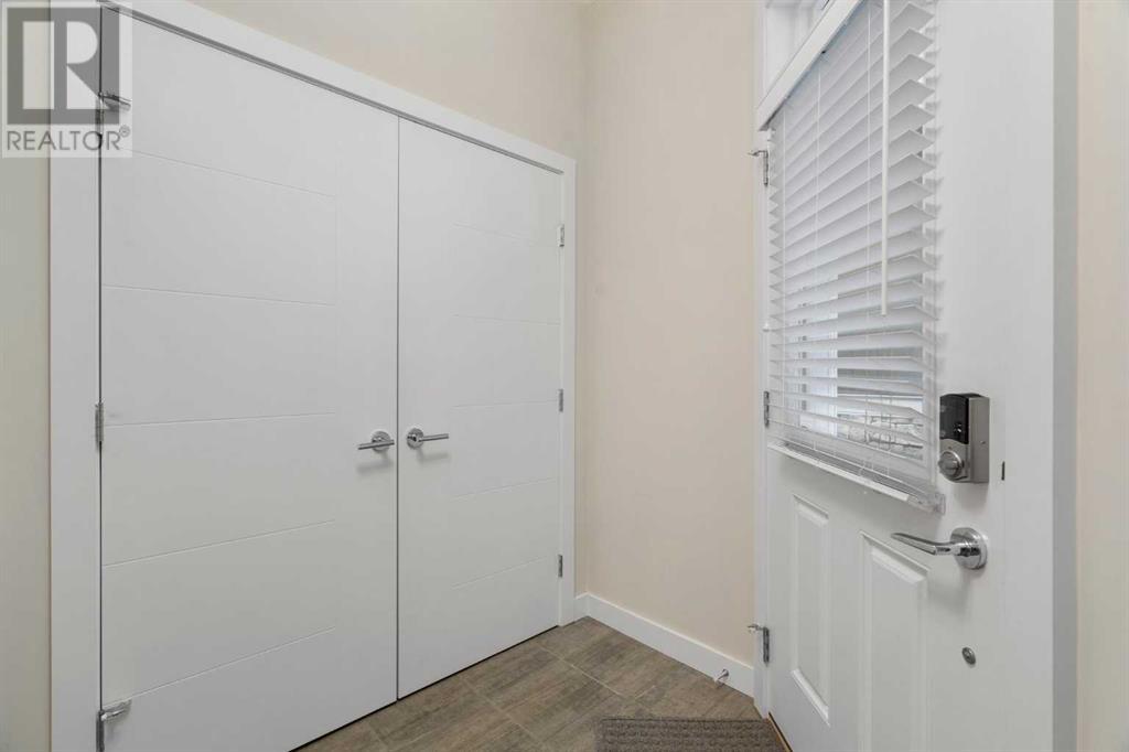 Property at 4, 2420 30 Street SW image 4