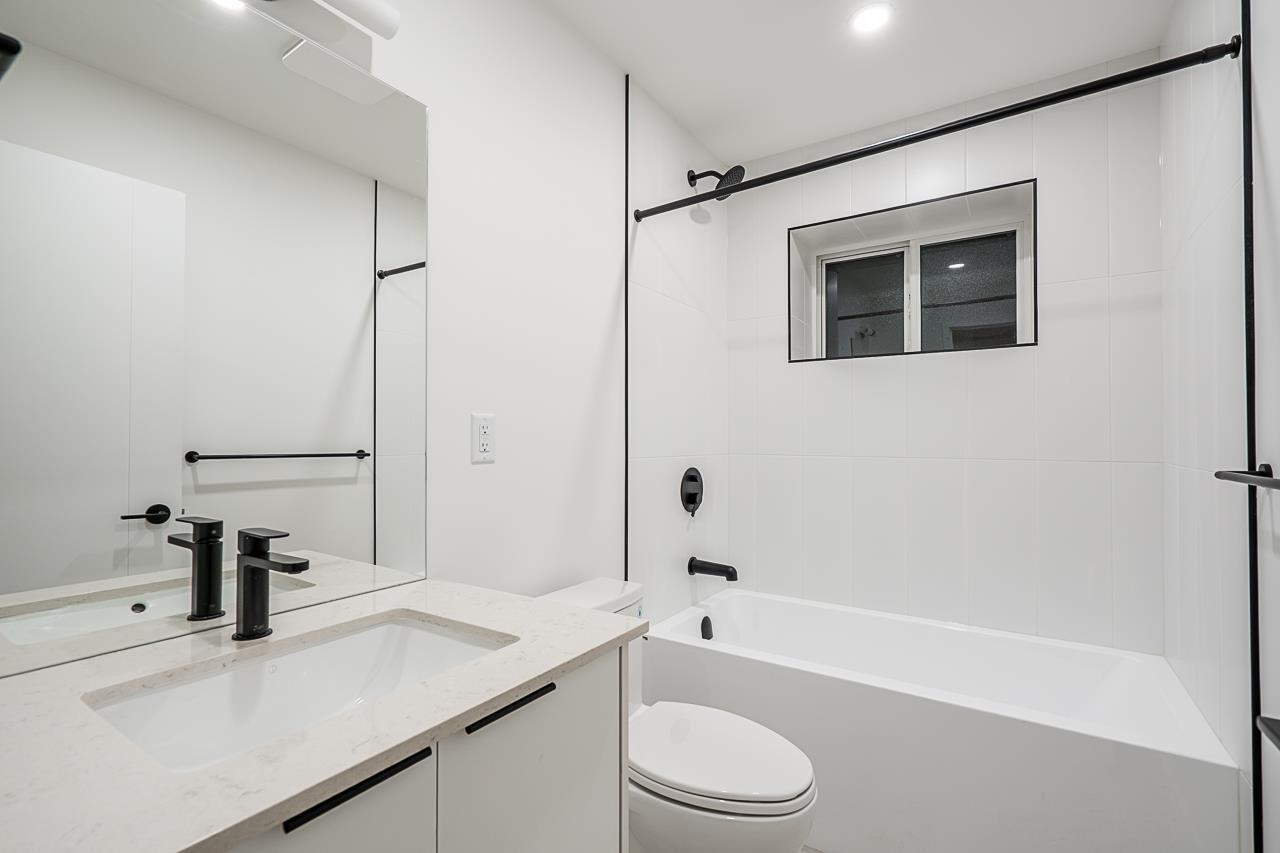 855 Lee Street, White Rock, British Columbia  V4B 4N7 - Photo 35 - R3003218