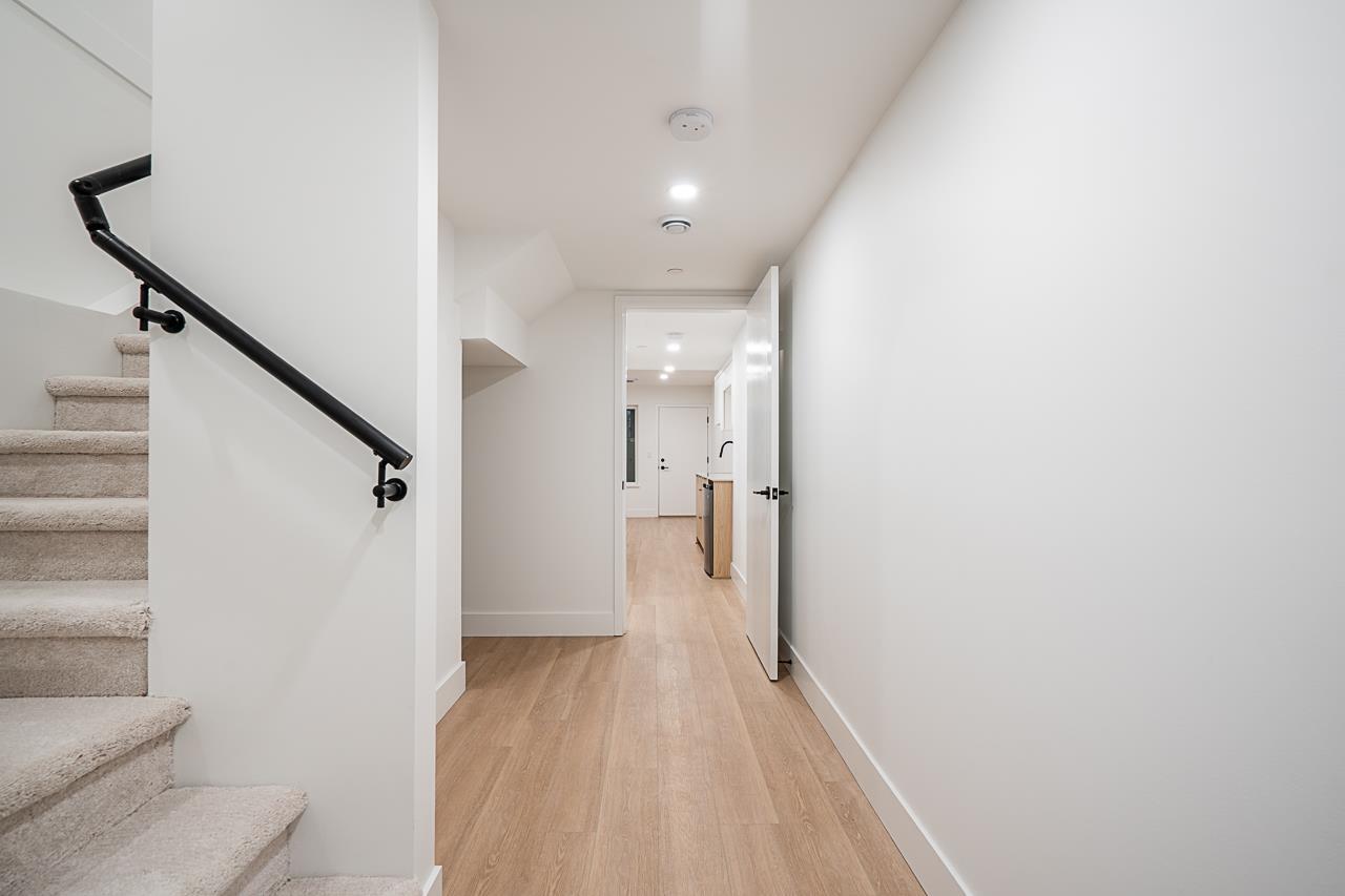 855 Lee Street, White Rock, British Columbia  V4B 4N7 - Photo 28 - R3003218