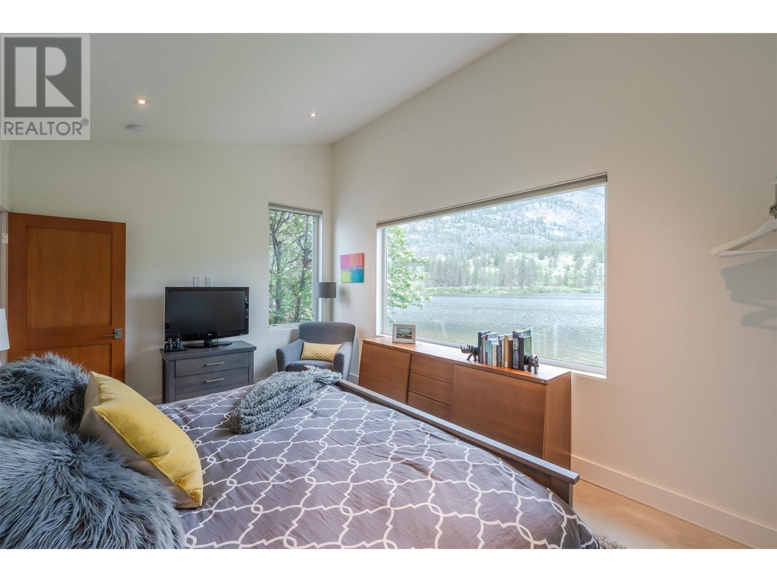 252 Sundial Road, Oliver, British Columbia  V0H 1T2 - Photo 40 - 10347811