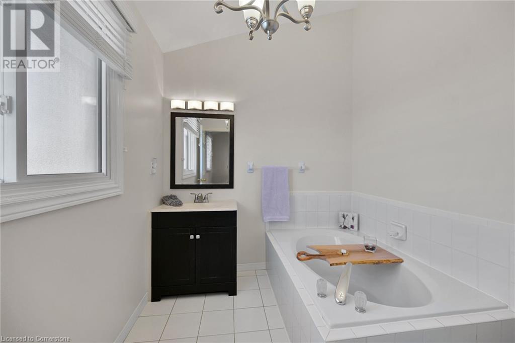 1182 Upper Wentworth Street, Hamilton, Ontario  L9A 5G2 - Photo 23 - 40729818