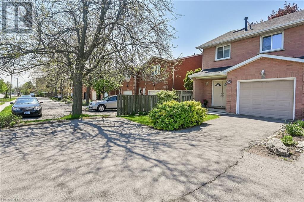 1182 Upper Wentworth Street, Hamilton, Ontario  L9A 5G2 - Photo 3 - 40729818