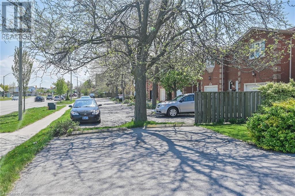 1182 Upper Wentworth Street, Hamilton, Ontario  L9A 5G2 - Photo 4 - 40729818