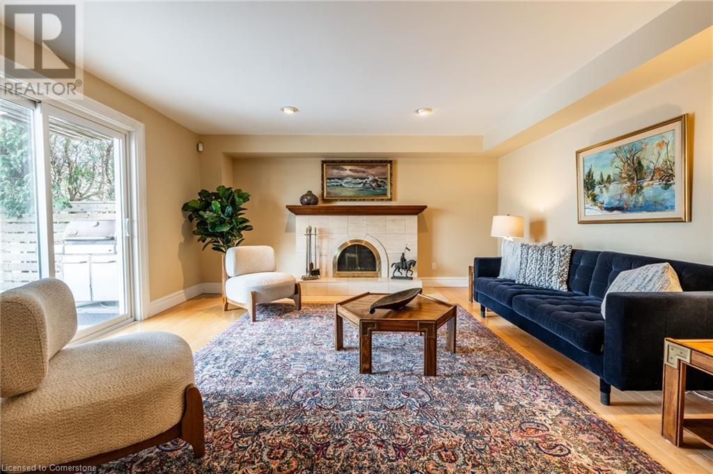 887 Montgomery Drive, Ancaster, Ontario  L9G 3H6 - Photo 8 - 40729760