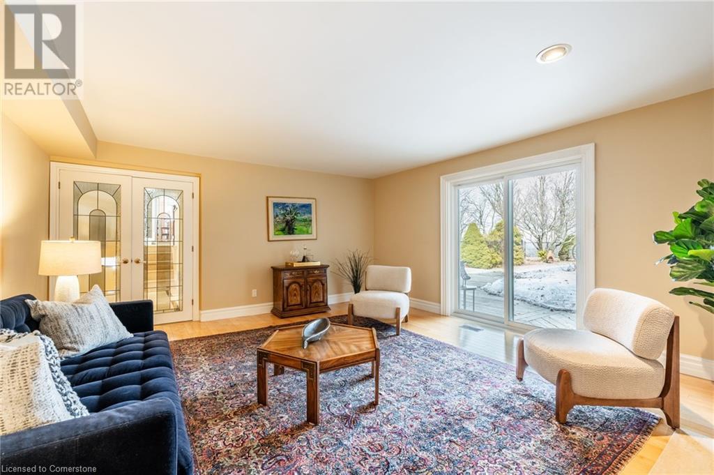 887 Montgomery Drive, Ancaster, Ontario  L9G 3H6 - Photo 9 - 40729760