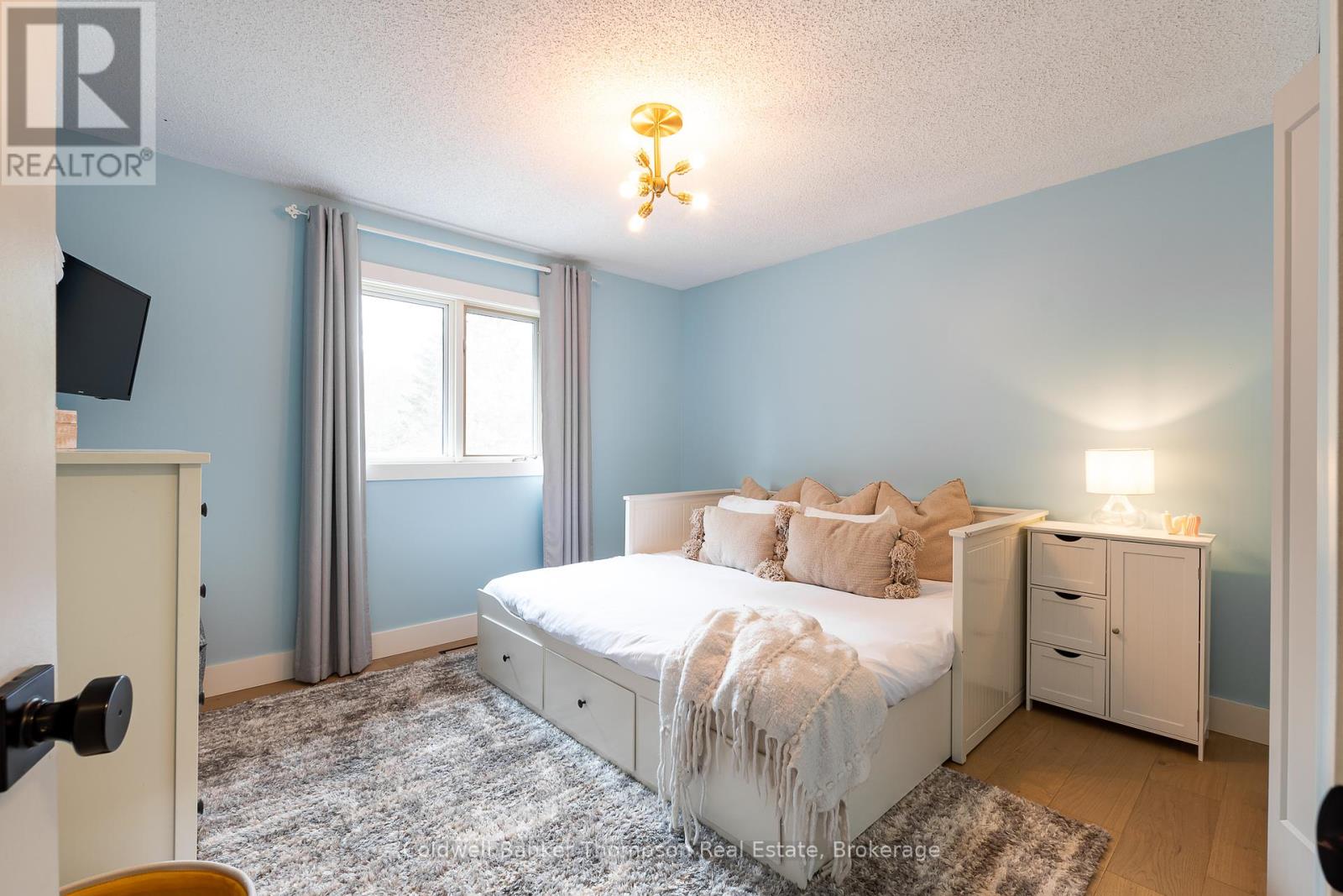 21 Glenwood Drive, Huntsville, Ontario  P1H 1B6 - Photo 26 - X12155716