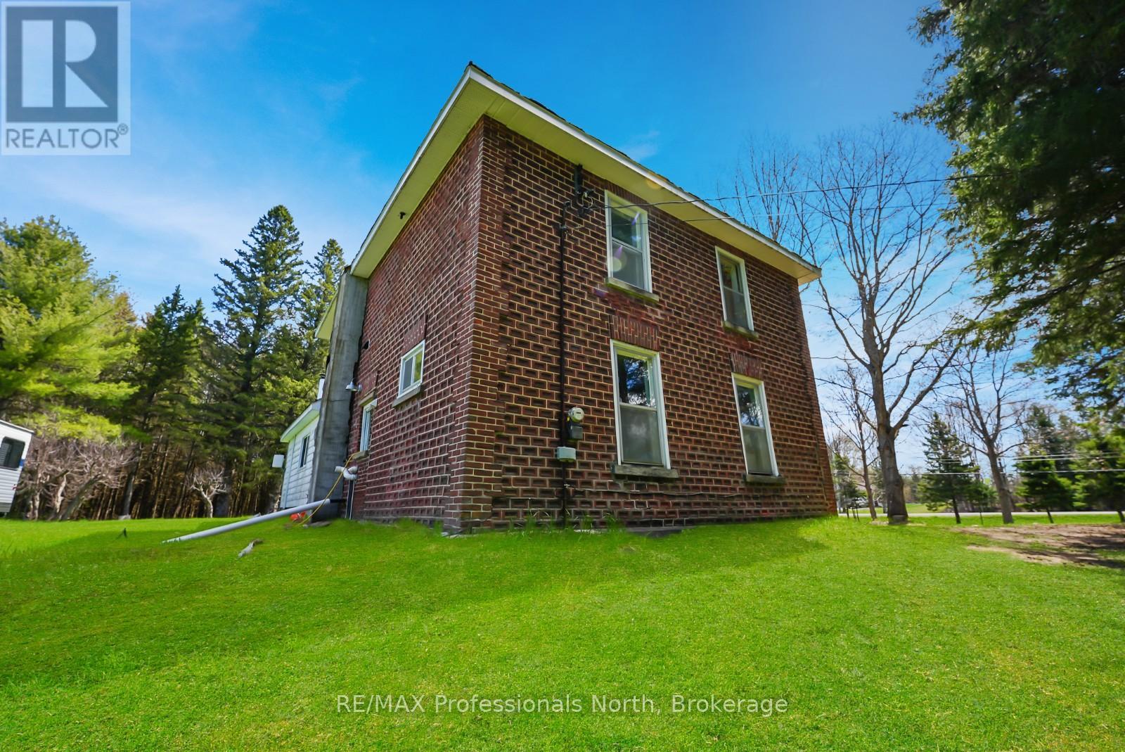 18917 Highway 118, Highlands East, Ontario  K0L 2Y0 - Photo 14 - X12155733