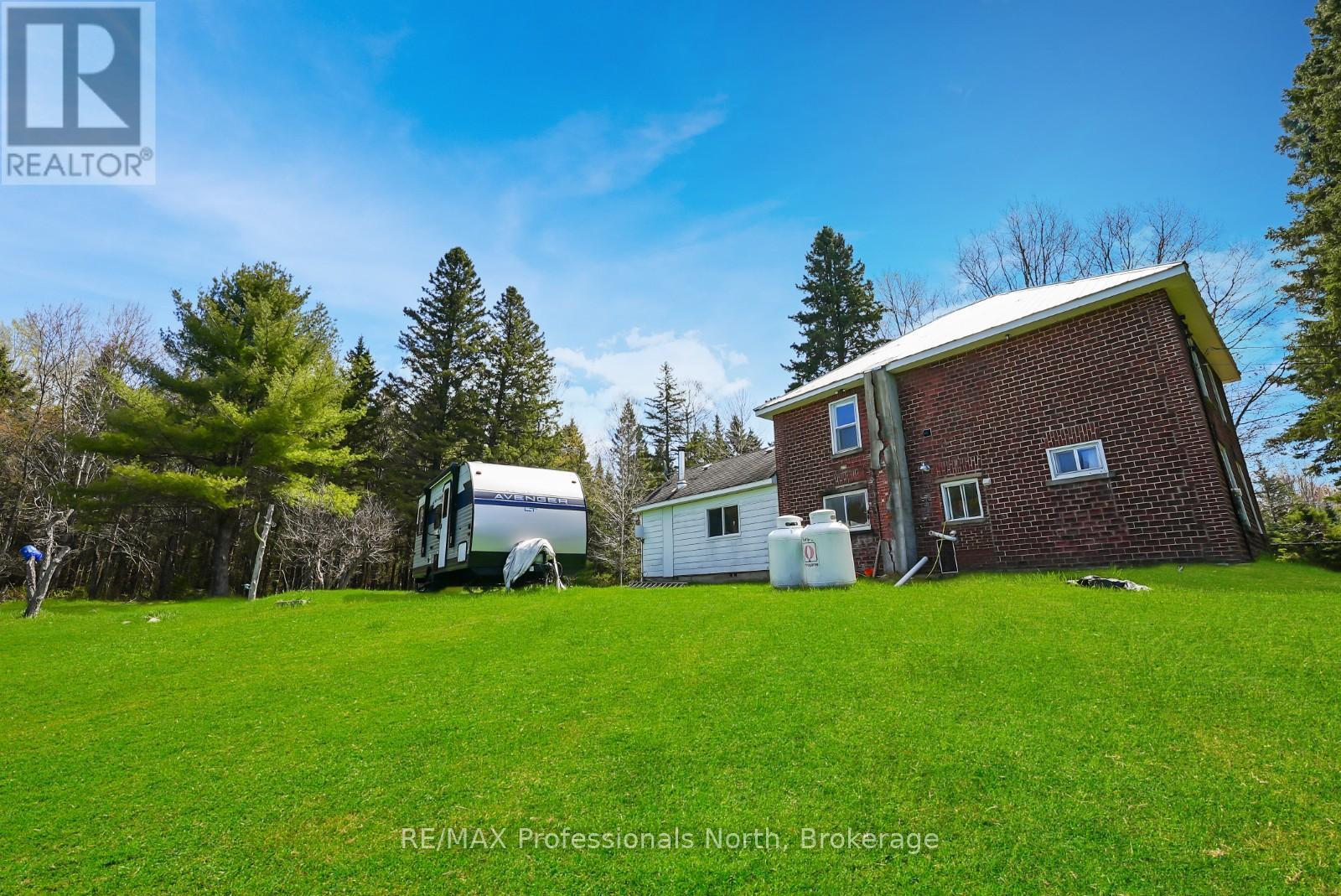 18917 Highway 118, Highlands East, Ontario  K0L 2Y0 - Photo 15 - X12155733