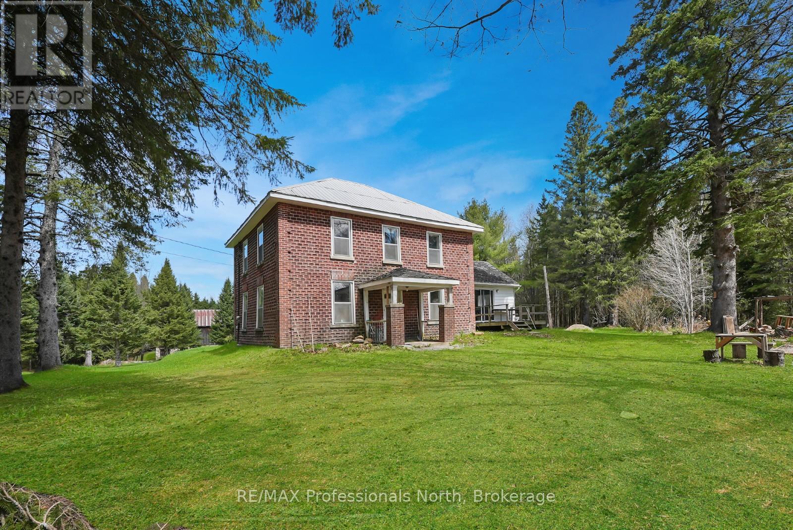 18917 Highway 118 Highway, Highlands East, Ontario  K0L 2Y0 - Photo 2 - X12155733