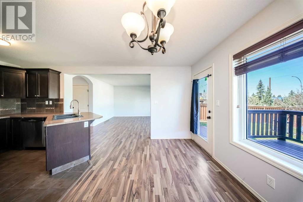 58 Rozier Close, Sylvan Lake, Alberta  T4S 0B7 - Photo 8 - A2221830