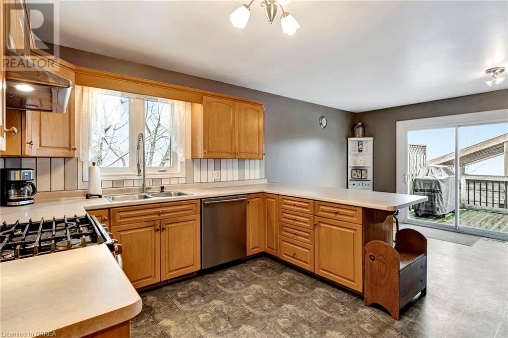 901 Windham 11 Road, Delhi, Ontario  N4B 2W5 - Photo 9 - 40695192