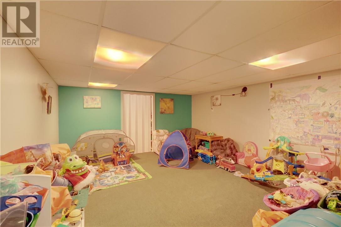 295 Aberdeen Street, Massey, Ontario  P0P 1P0 - Photo 43 - 2122332