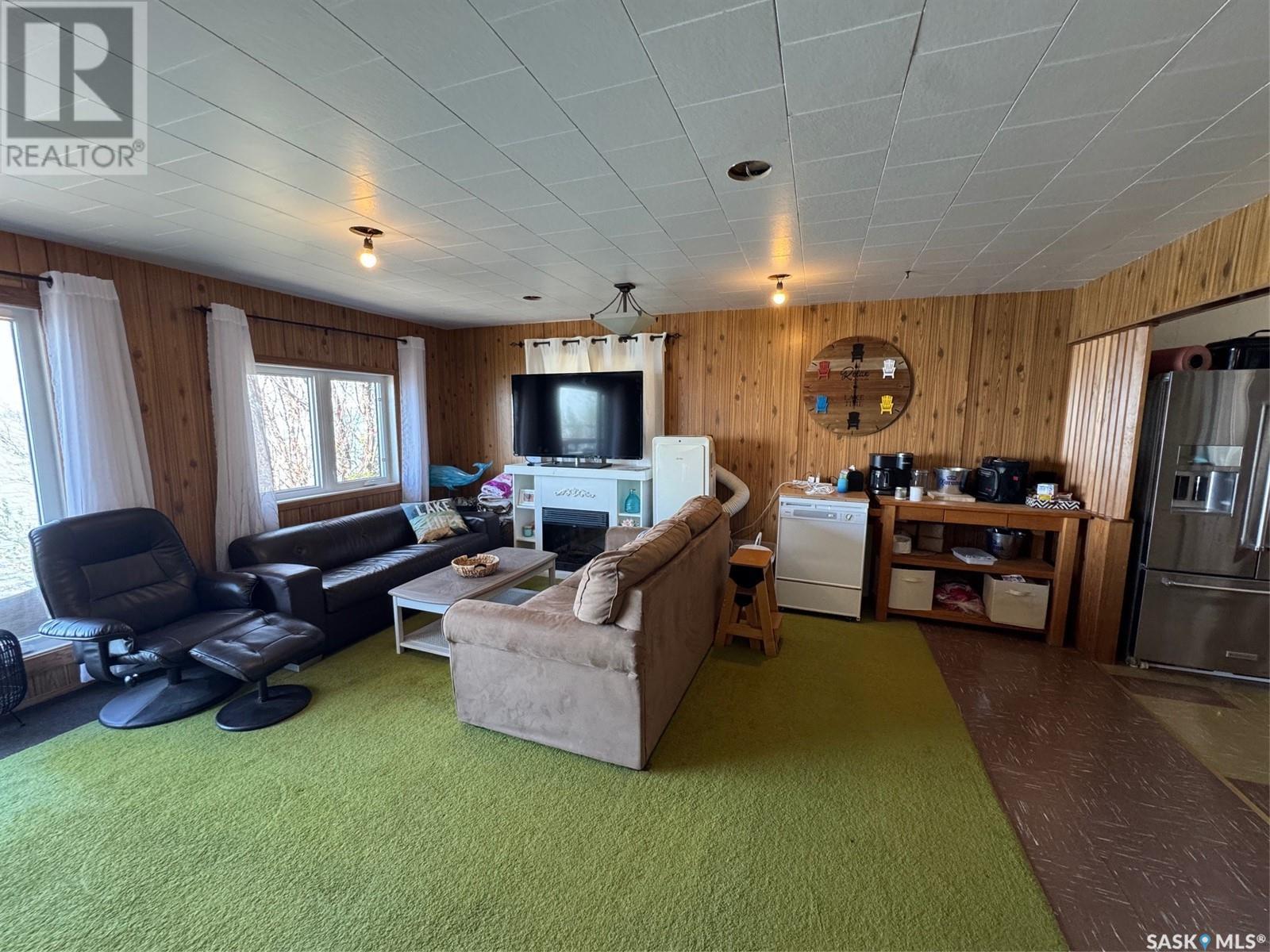 Property at 79 Lakeview AVENUE image 3