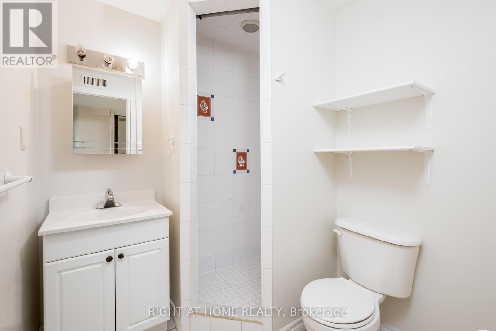 1532 Roseway Drive, Mississauga, Ontario  L5M 5M6 - Photo 30 - W12155732