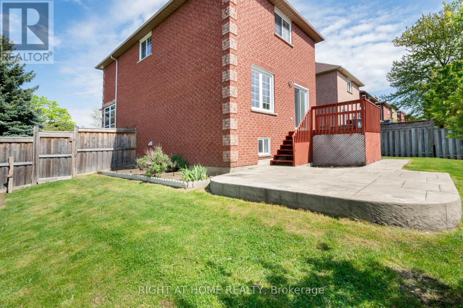1532 Roseway Drive, Mississauga, Ontario  L5M 5M6 - Photo 33 - W12155732