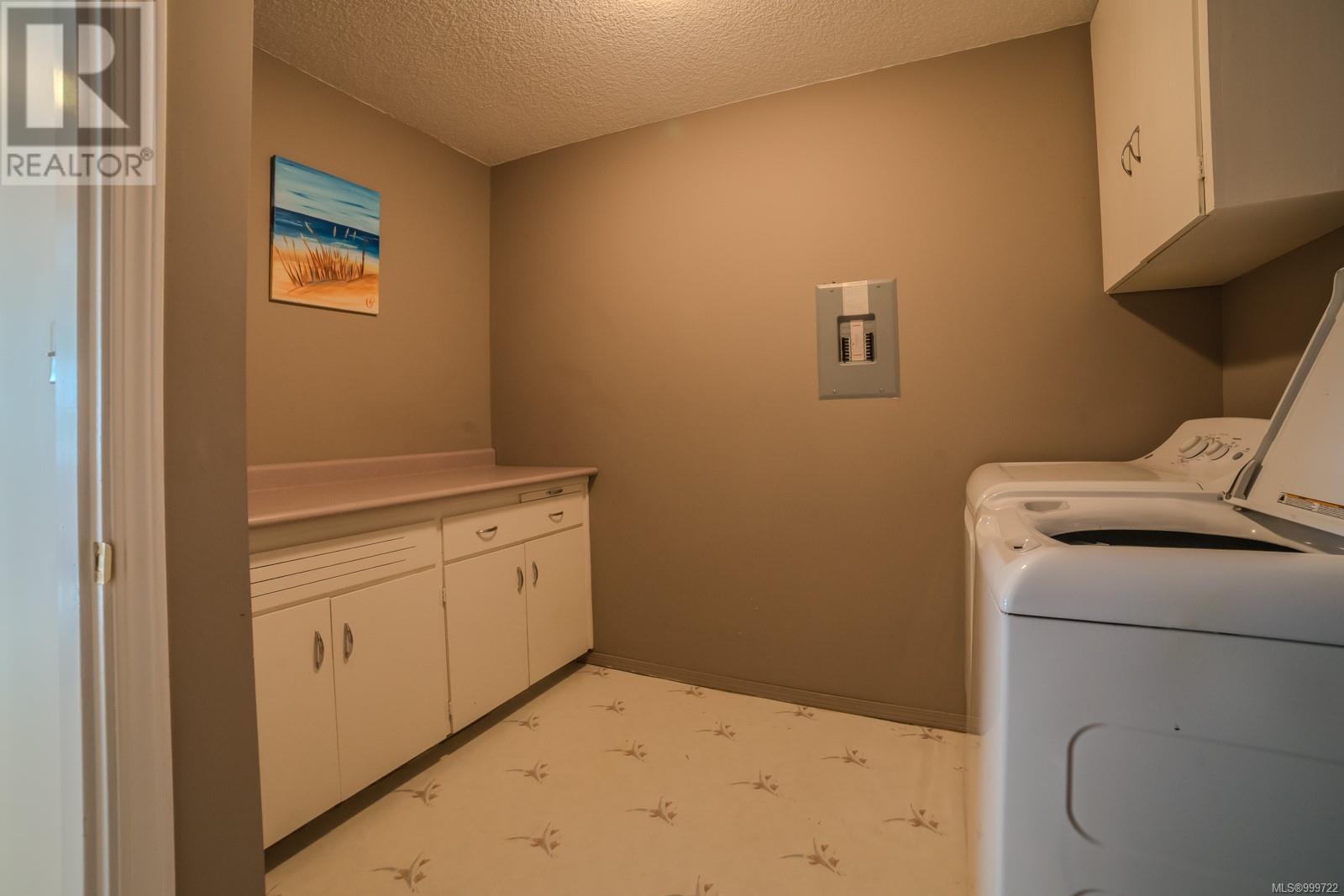 Property at 1654 Extension Rd image 3