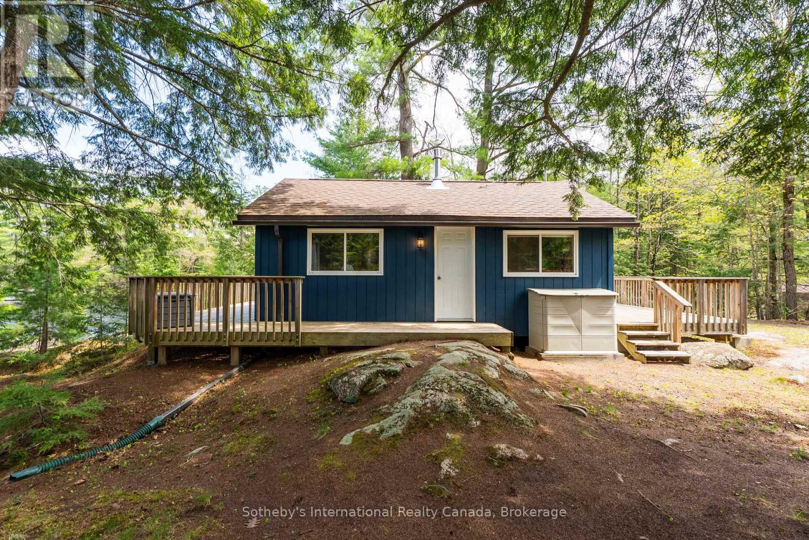 B - 197 Haleway Drive, Gravenhurst, Ontario  P1P 1R2 - Photo 35 - X12155611