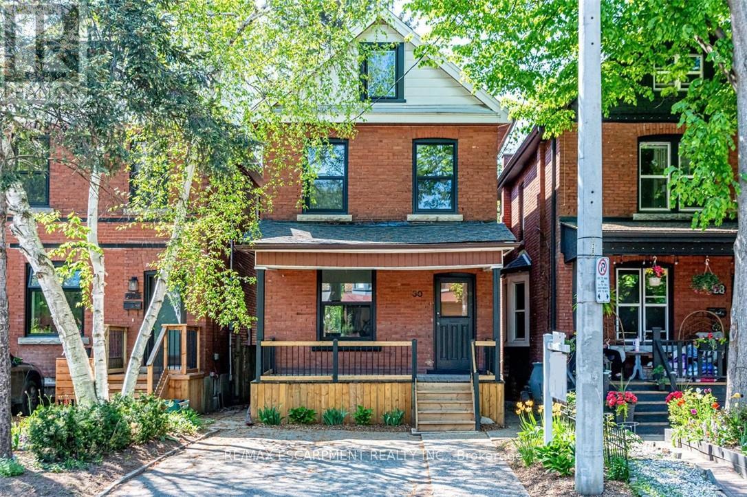30 CEDAR AVENUE, hamilton (blakeley), Ontario