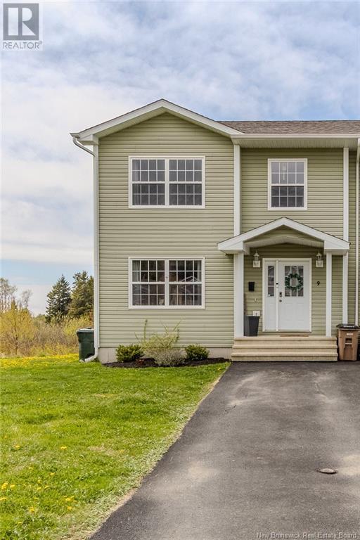 Property at 9 Bernice Court image 1