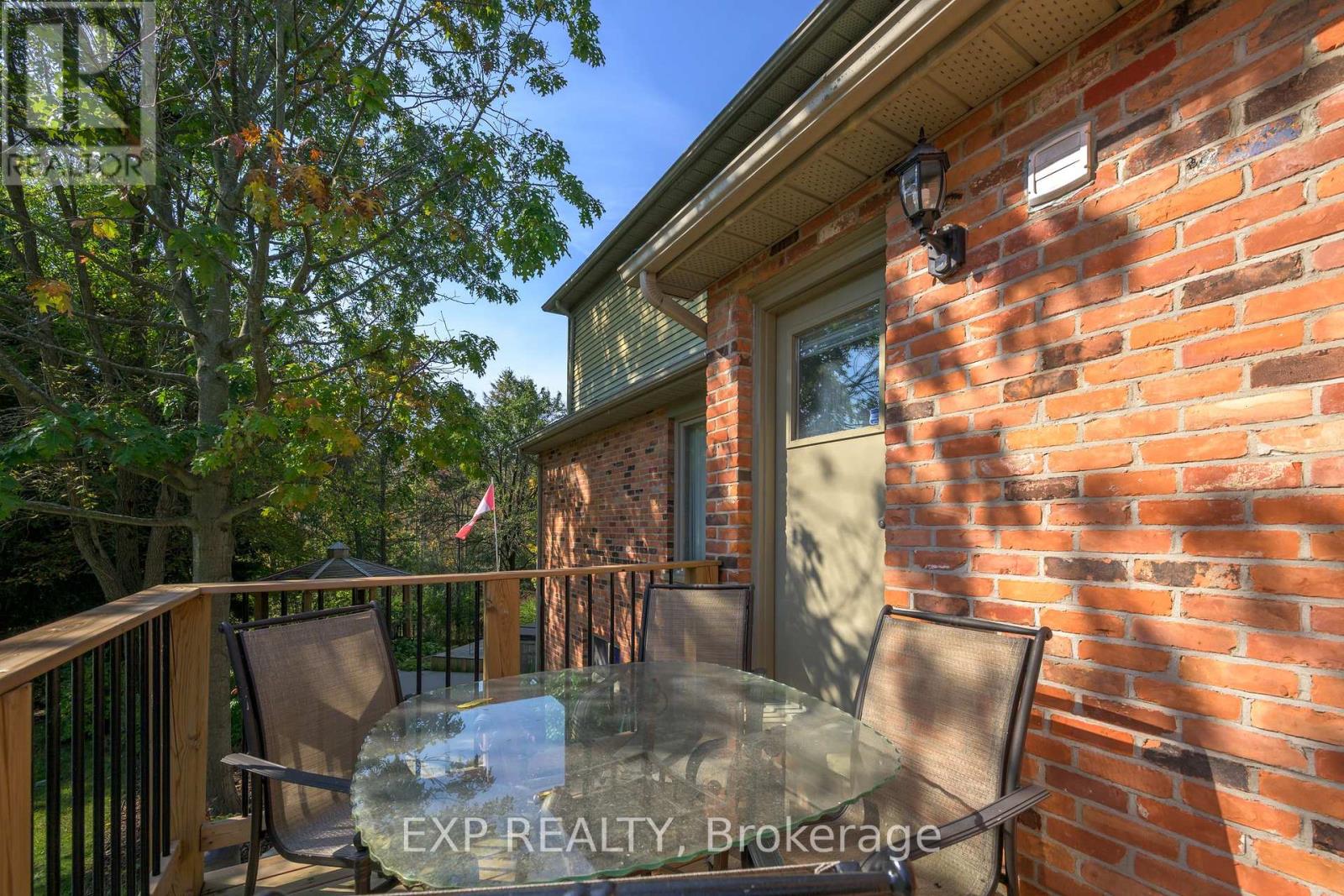 43 Glenridge Crescent, London North (North A), Ontario  N6G 4W5 - Photo 39 - X12155756