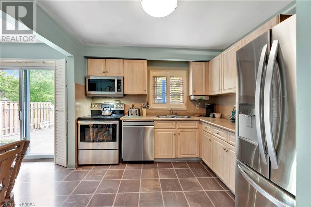 136 Brantwood Park Road, Brantford, Ontario N3P 1G3 - Photo 13 - 40729031