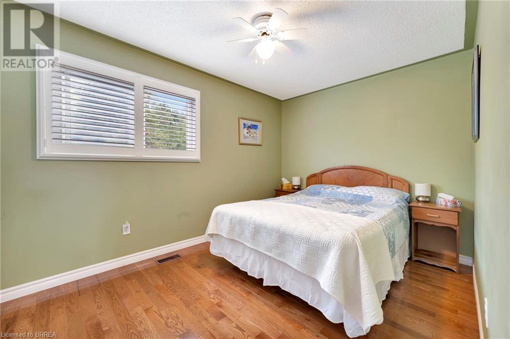136 Brantwood Park Road, Brantford, Ontario N3P 1G3 - Photo 17 - 40729031