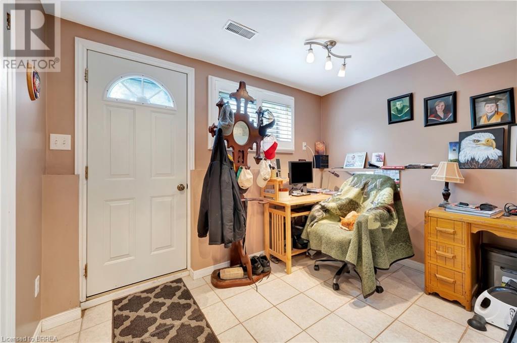 136 Brantwood Park Road, Brantford, Ontario N3P 1G3 - Photo 18 - 40729031