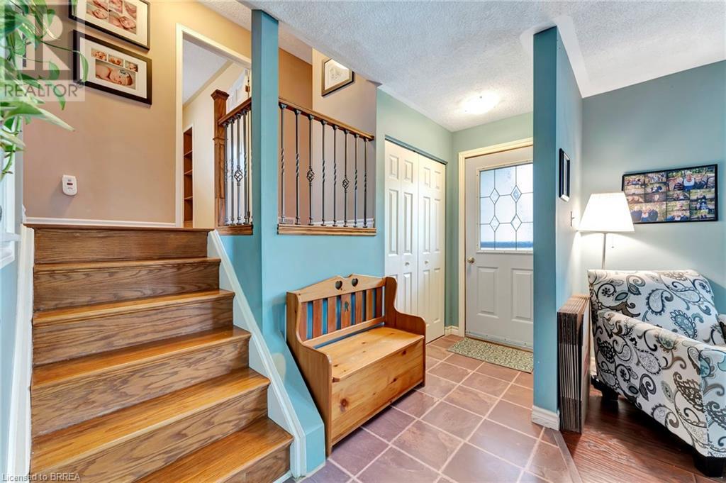 136 Brantwood Park Road, Brantford, Ontario N3P 1G3 - Photo 5 - 40729031