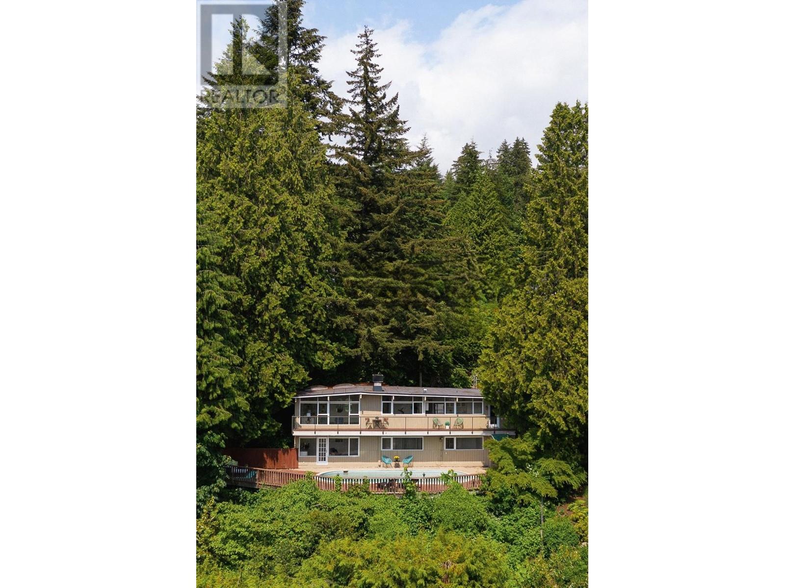 Property at 2750 ROSEBERY AVENUE image 2