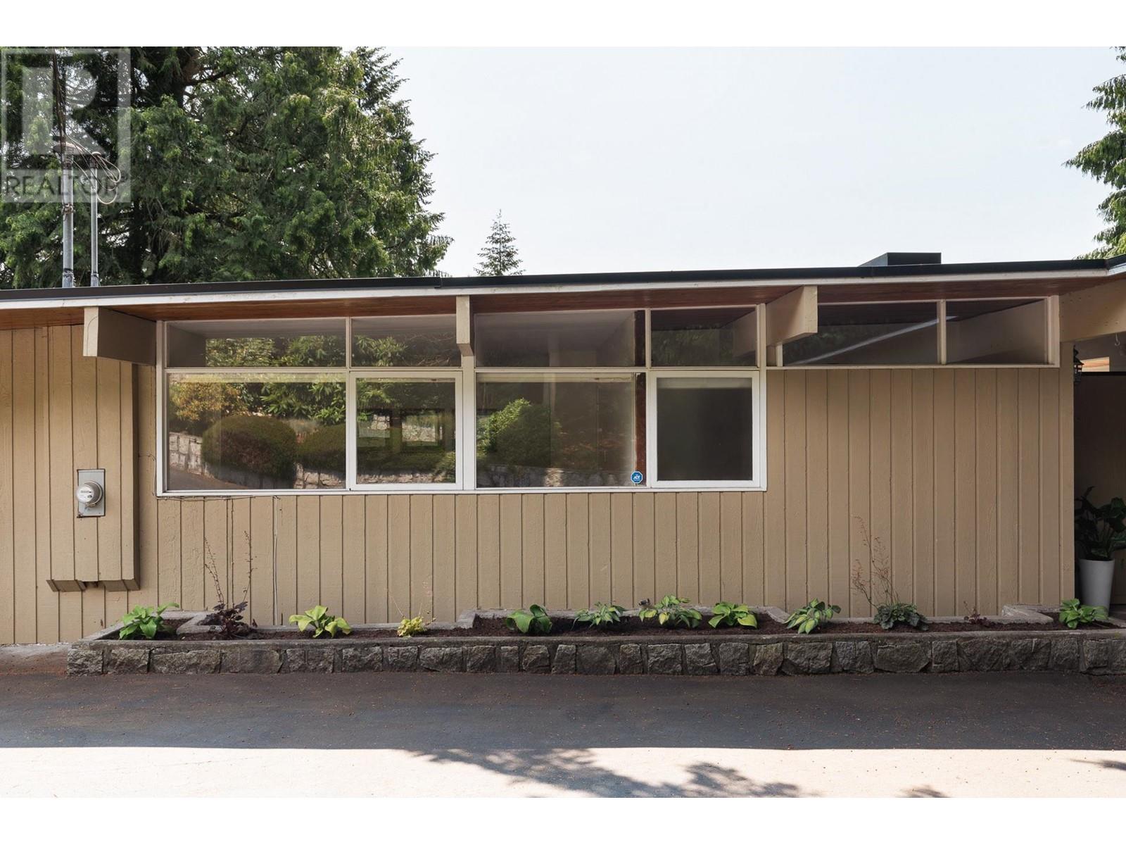 2750 Rosebery Avenue, West Vancouver, British Columbia  V7V 3A2 - Photo 30 - R3003996