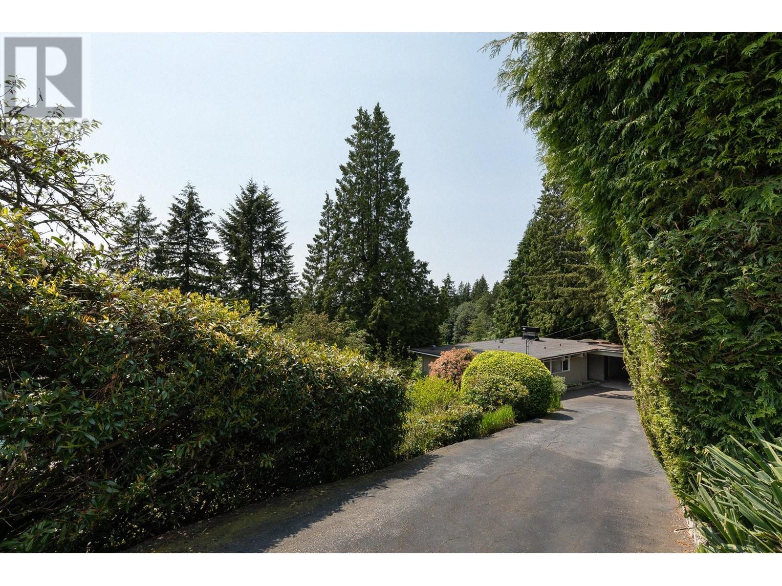 2750 Rosebery Avenue, West Vancouver, British Columbia  V7V 3A2 - Photo 32 - R3003996
