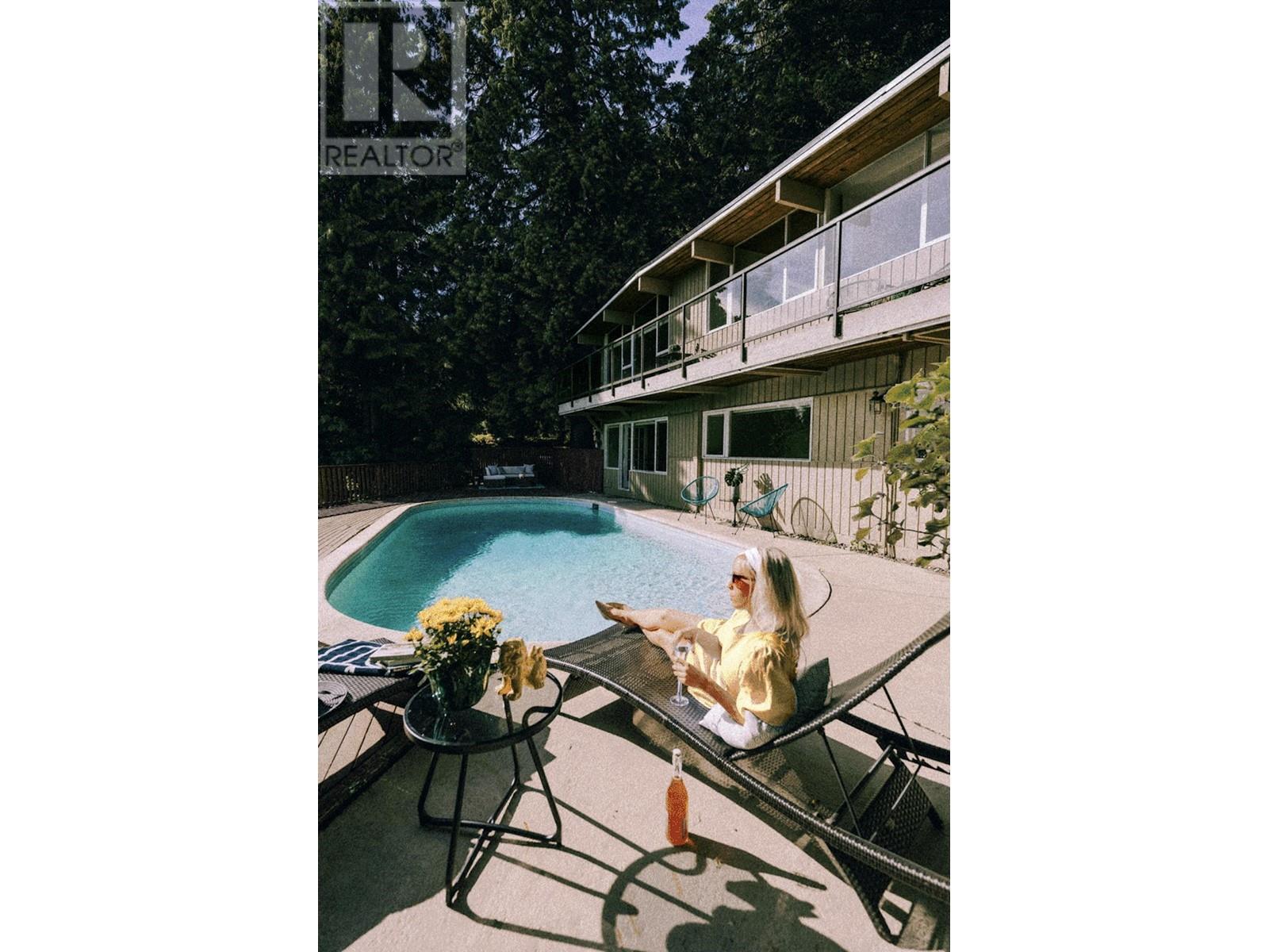 2750 Rosebery Avenue, West Vancouver, British Columbia  V7V 3A2 - Photo 38 - R3003996