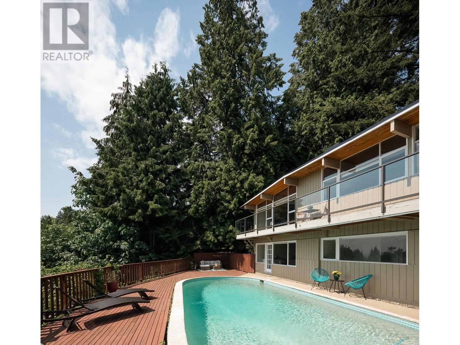 Property at 2750 ROSEBERY AVENUE image 4