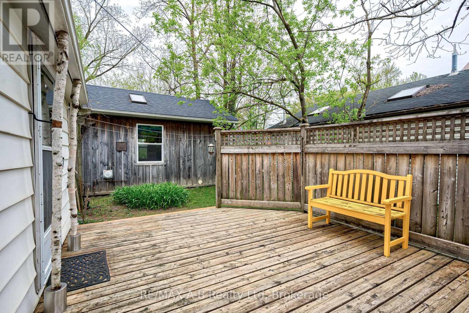 258 Douro Street, Stratford, Ontario  N5A 3S3 - Photo 42 - X12155757