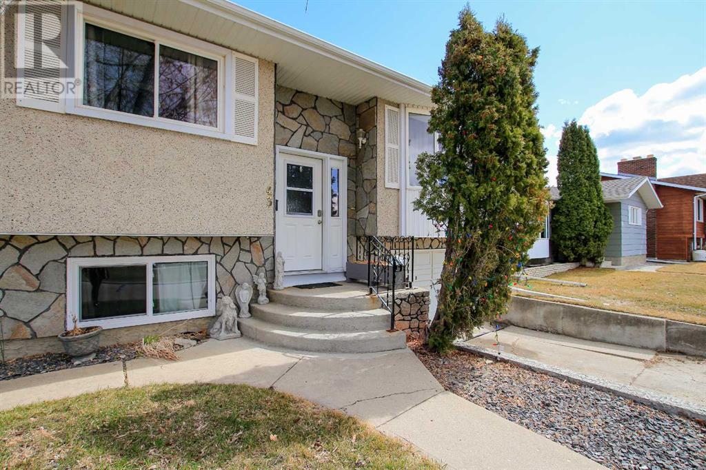 Property at 43 Opal Avenue image 3