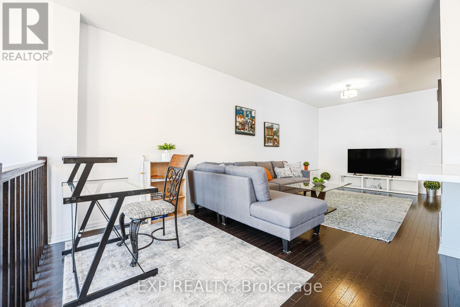 137 Hawkeswood Drive, Ottawa, Ontario  K4M 0E6 - Photo 14 - X12155749