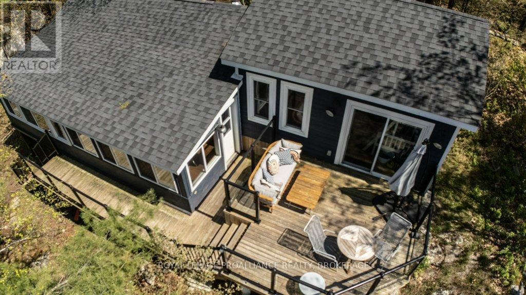 1055b Vilalta Lane, Frontenac, Ontario  K0H 1T0 - Photo 32 - X12153961