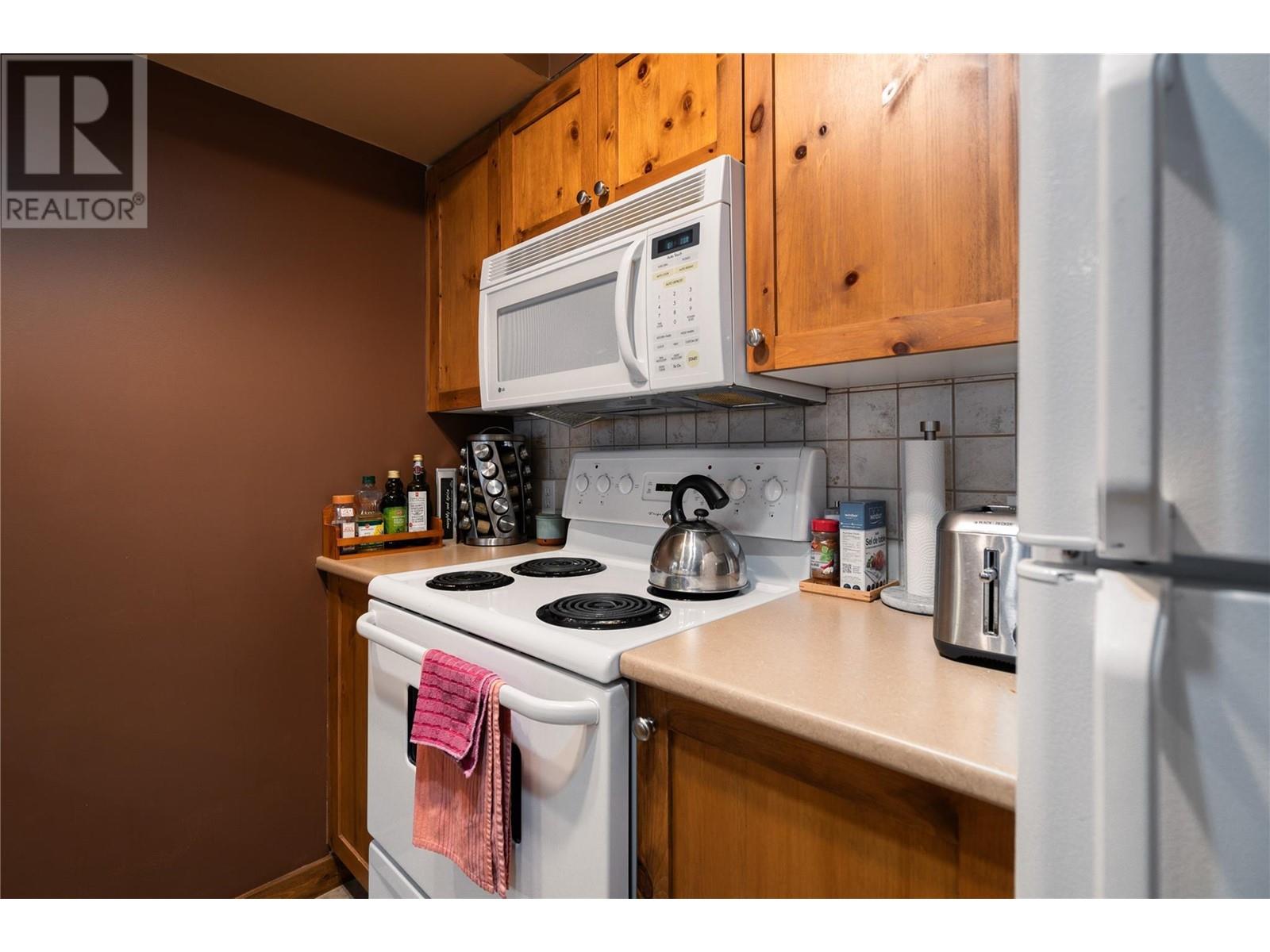 9812 Silver Star Road Unit# 213, Vernon, BC V1B3Y9