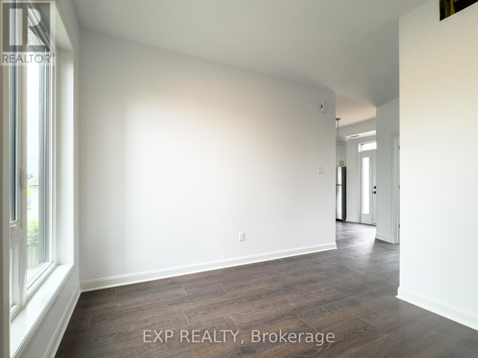 C - 25 Fair Oaks Crescent, Ottawa, Ontario  K2G 4W6 - Photo 14 - X12155770