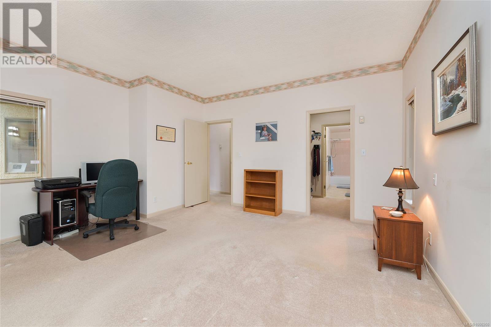 Property at 31 4701 Lochside Dr image 5