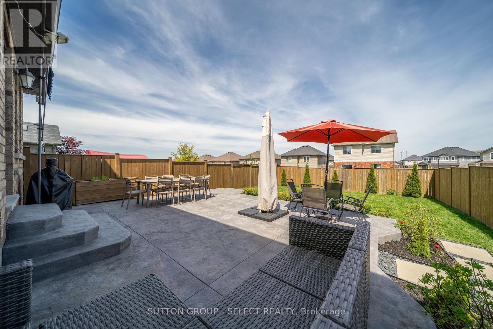 1825 Couldridge Way, London North (North S), Ontario  N6G 0L6 - Photo 24 - X12155396