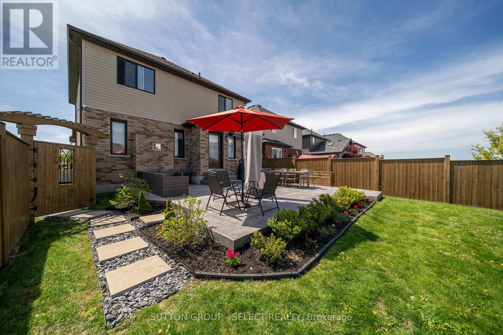 1825 Couldridge Way, London North (North S), Ontario  N6G 0L6 - Photo 26 - X12155396