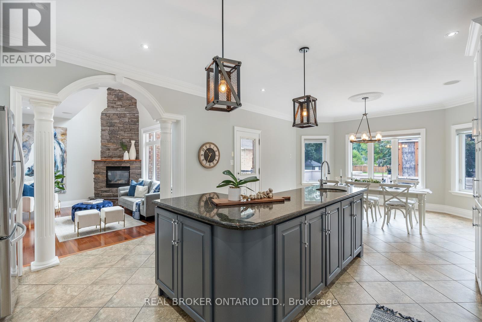 294 Sunset Beach Road, Richmond Hill, Ontario  L4E 3H2 - Photo 12 - N12155787