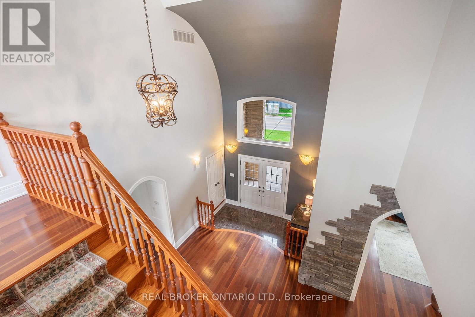 294 Sunset Beach Road, Richmond Hill, Ontario  L4E 3H2 - Photo 22 - N12155787
