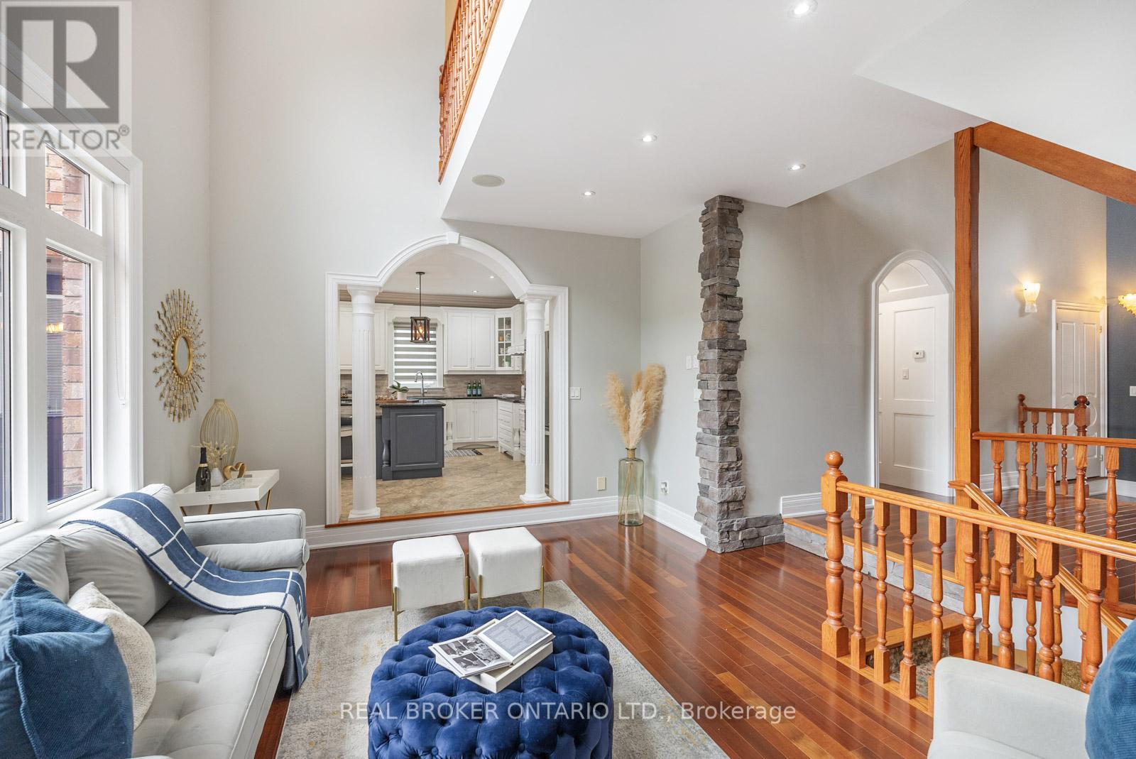 294 Sunset Beach Road, Richmond Hill, Ontario  L4E 3H2 - Photo 9 - N12155787