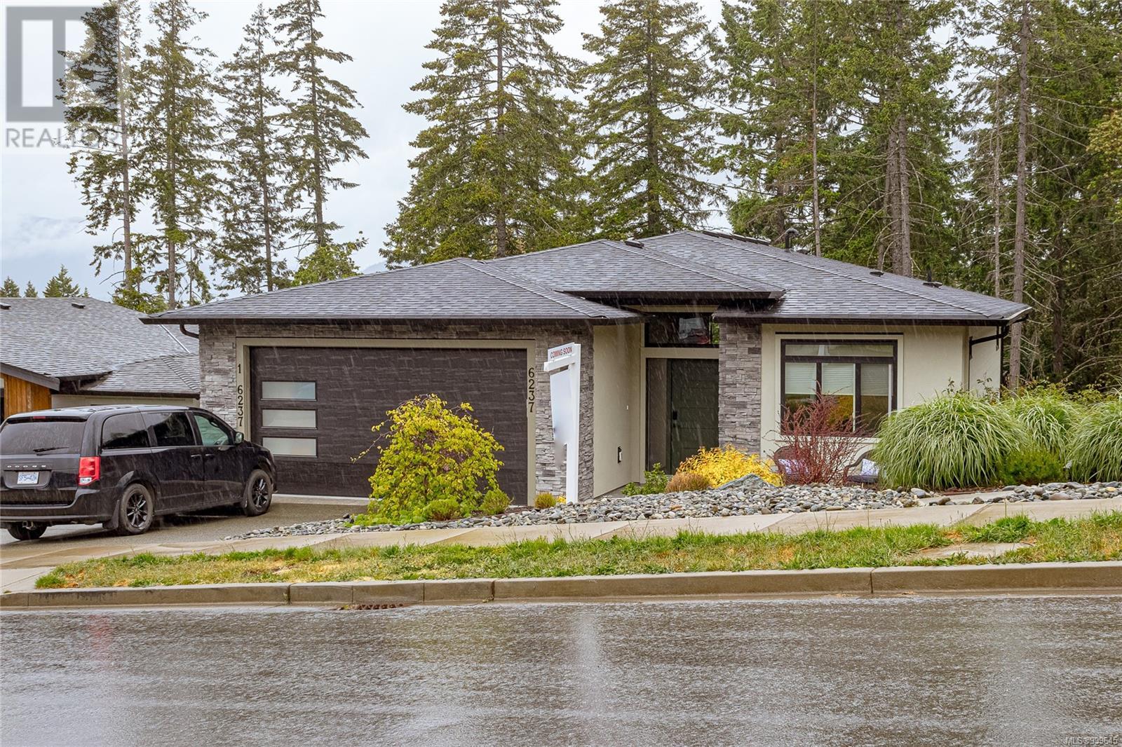 6237 Highwood Dr, Duncan, British Columbia
