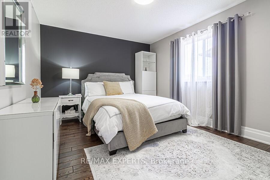 19 Sandway Drive, Brampton, Ontario  L7A 2T9 - Photo 24 - W12155778