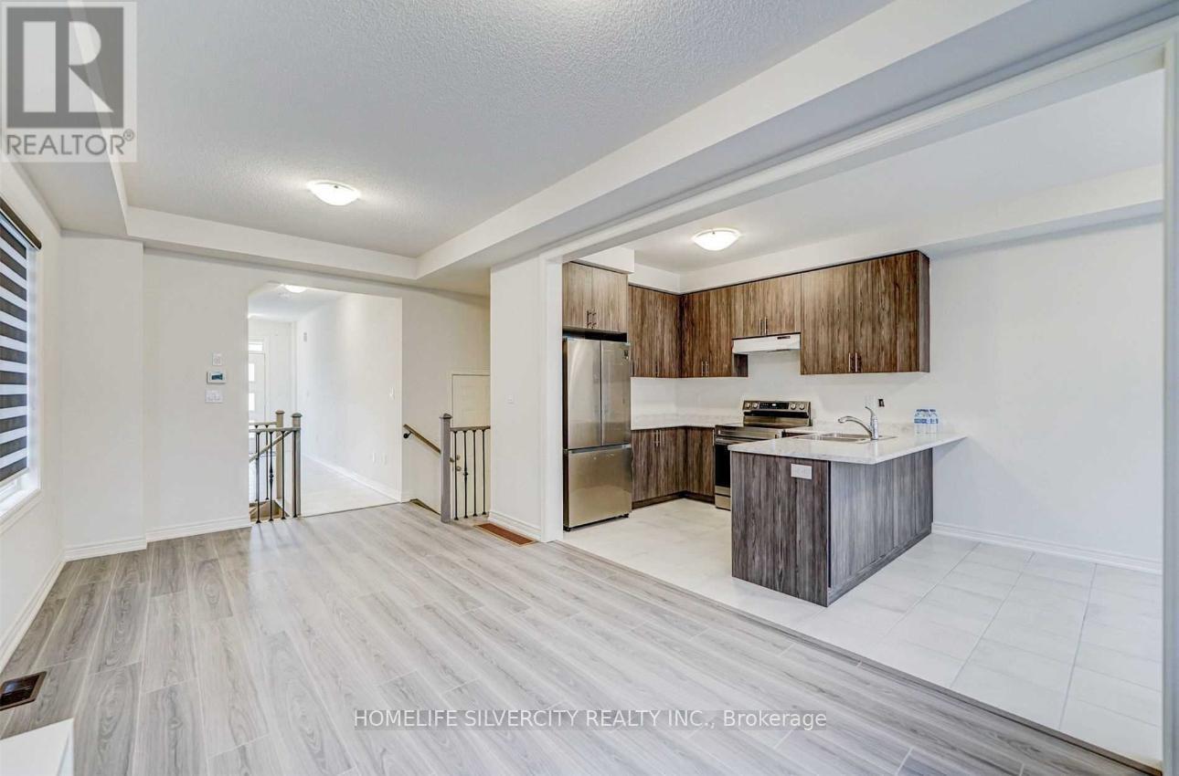 21 Westfield Crescent, Hamilton, Ontario  L8B 1Y1 - Photo 8 - X12155780