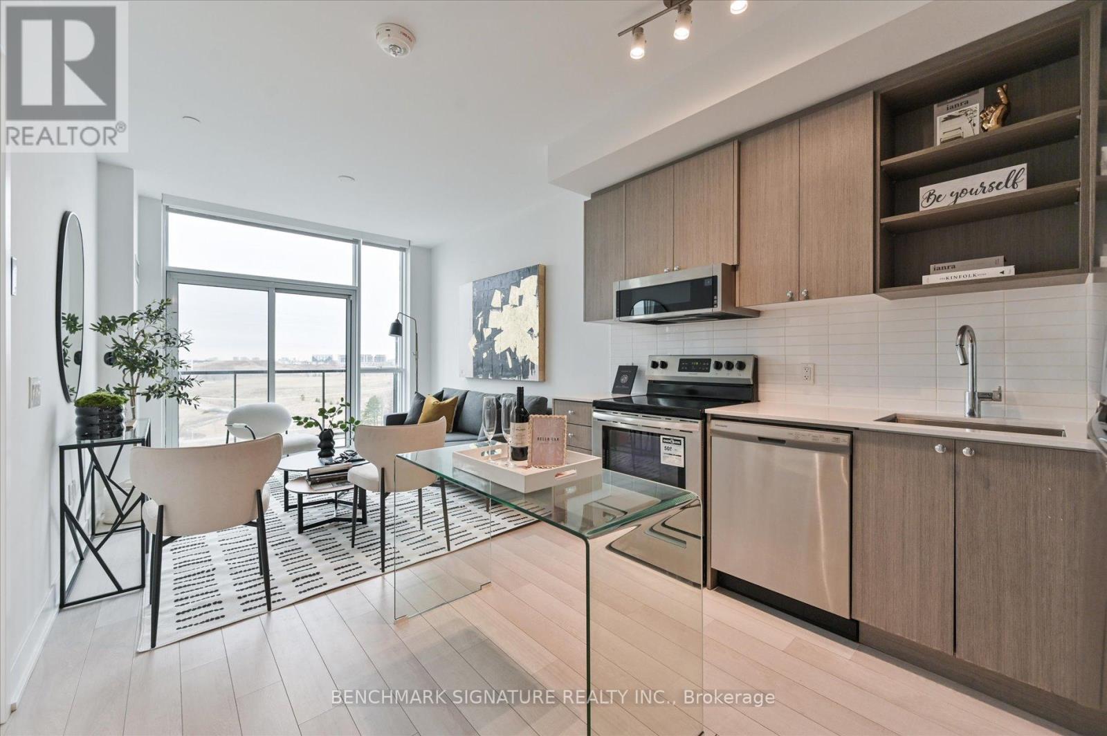 704 - 60 George Butchart Drive, Toronto, Ontario  M3K 0E1 - Photo 6 - W12148917